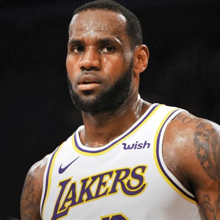 LeBron James Expresses His Frustration After Another Black Man Gets ‘Targeted’ By Police And Shot 7 Times In The Back!