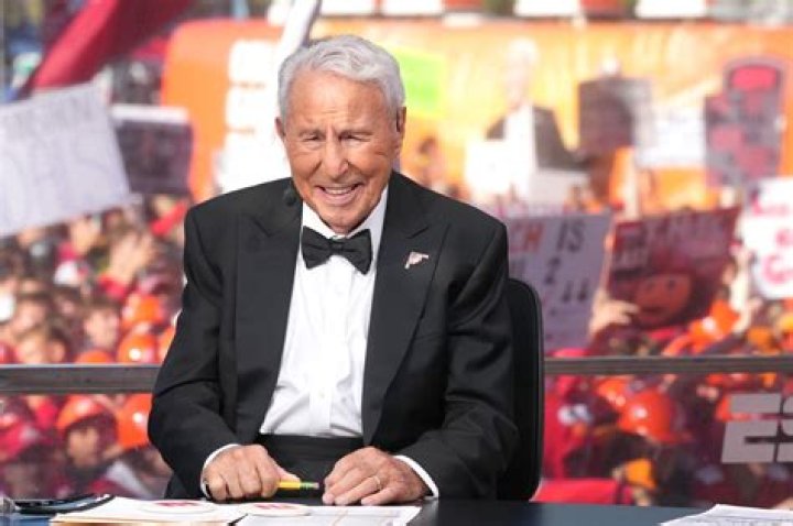 Lee Corso Age, Wikipedia, Biography, Children, Salary, Net Worth, Parents.