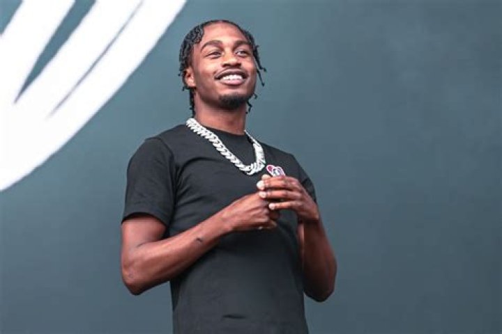 Who are rapper's mother and father?