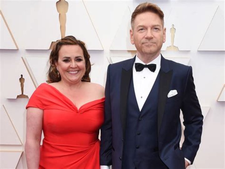 Lindsay Brunnock Biography - Facts, Childhood, Family Life & Achievements