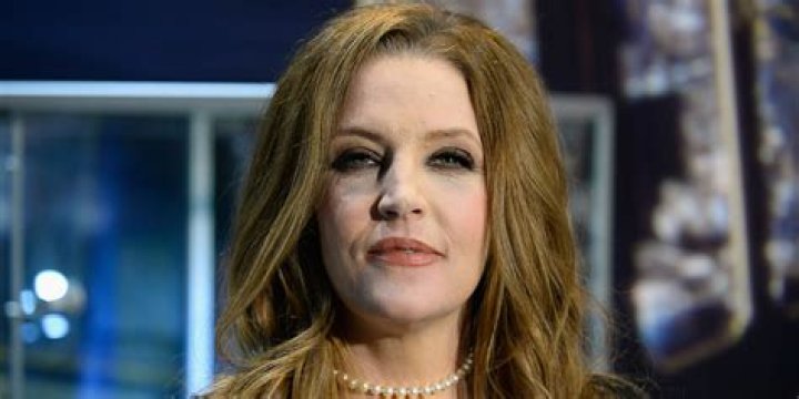 Lisa Marie Presley Says She’s ‘Financially Devastated’ After Ex-Business Manager Allegedly Blows Her $100 Million Elvis Inheritance