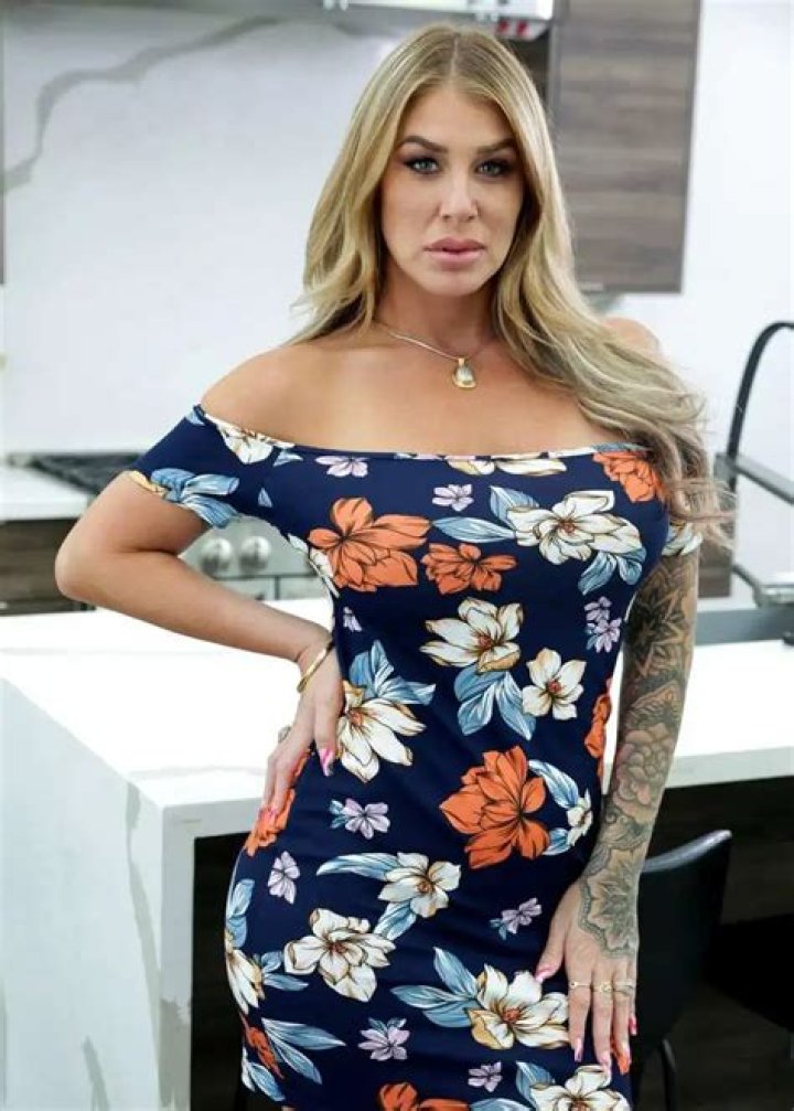 Lolly Lips Wiki, Bio, age, height, family, photos, videos, net worth