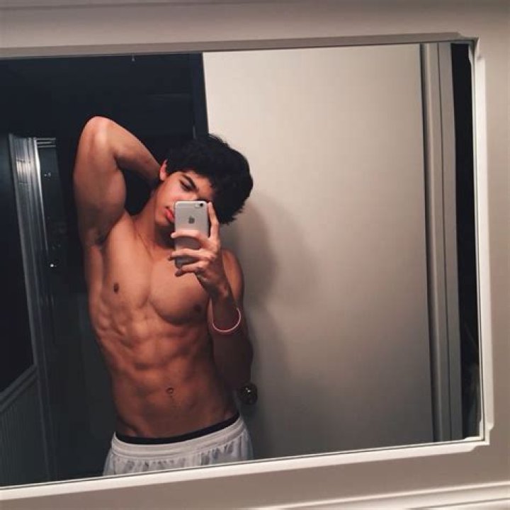 Luca Oriel Wiki, Age, Girlfriend, Height, Parents, Net Worth & More