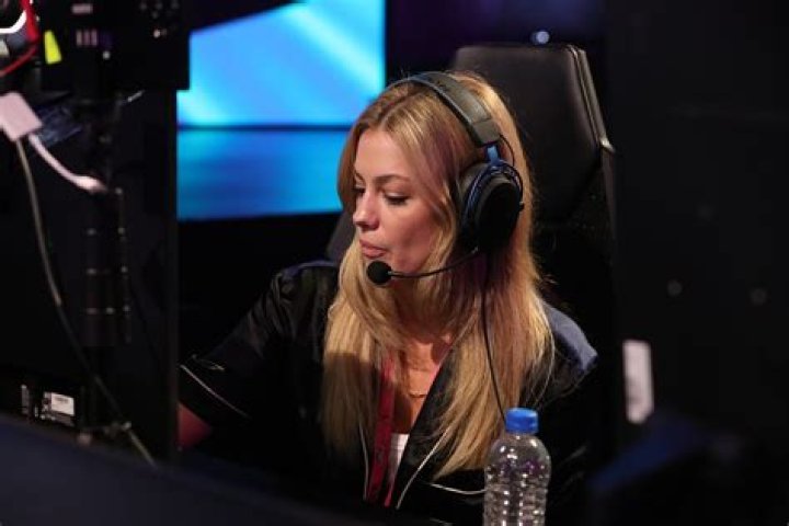 Lululuvely Boyfriend and Age, Wiki, Bio Revealed: Here Is What We Know About Twitch Star