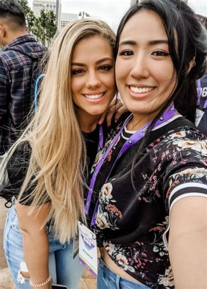 LuluLuvely (Twitch Star) Wiki, Biography, Age, Height, Weight, Measurements, Boyfriend, Net Worth, Facts
