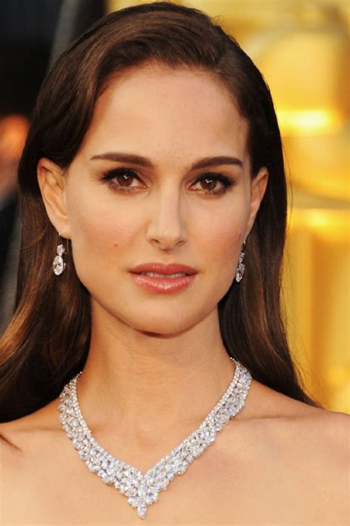Luxury Girl Height, Weight, Net Worth, Age, Birthday, Wikipedia, Who, Nationality, Biography