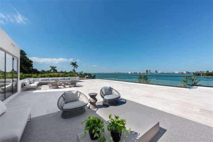 Marc Anthony Will Get Government Bailout Following His Yacht Going Up In Flames – But He’ll Have To Reimburse The Cost