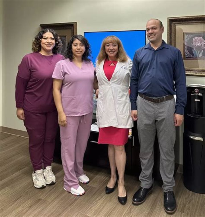 Dr. Marlene Rocha Farooq, MD – Long Beach, CA