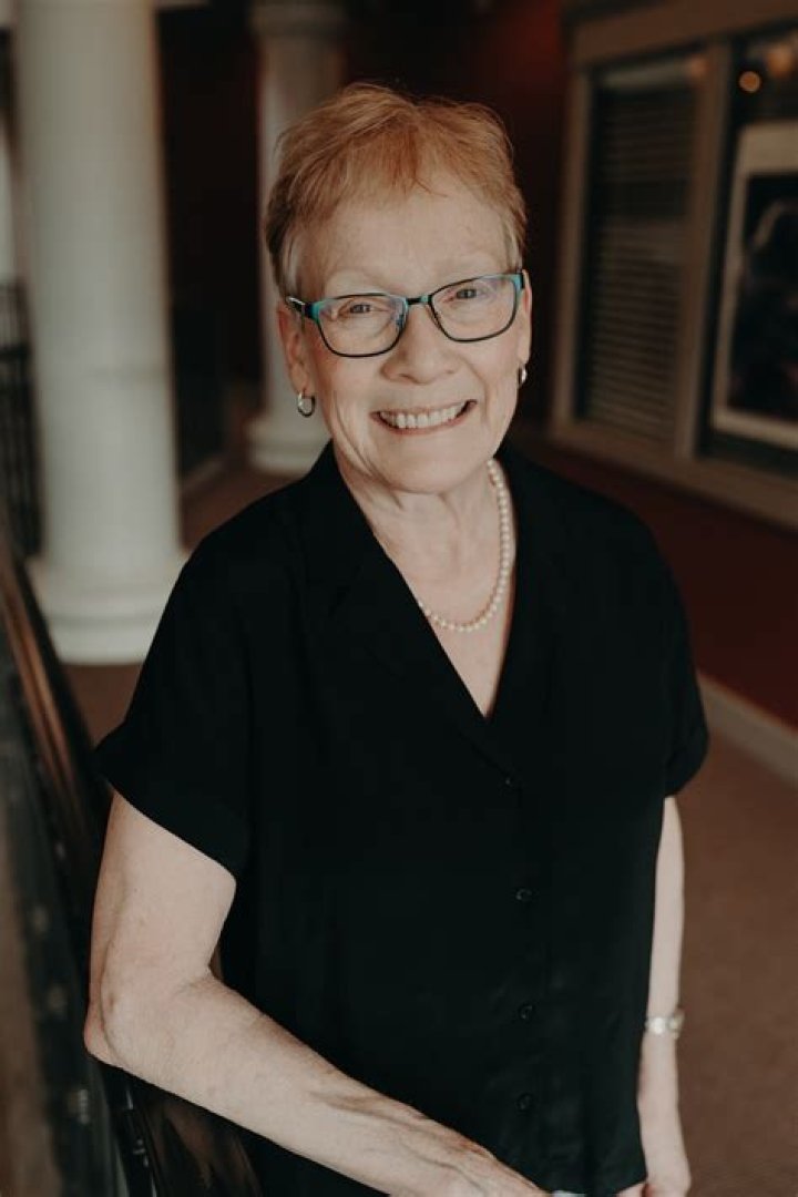 Dr. Maureen Connolly, MD – Coralville, IA