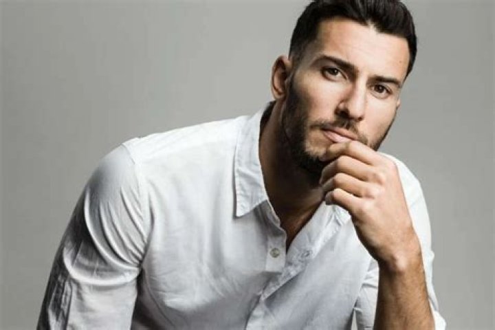 MDLNY Star Steve Gold Is Off The Market And Taking On Trolls