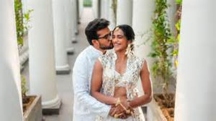 Meet Sindhu Vee: Who Is Her Husband?