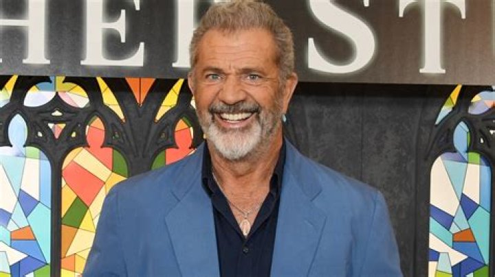 Mel Gibson sports a hefty mustache in first ‘Hot Seat’ image