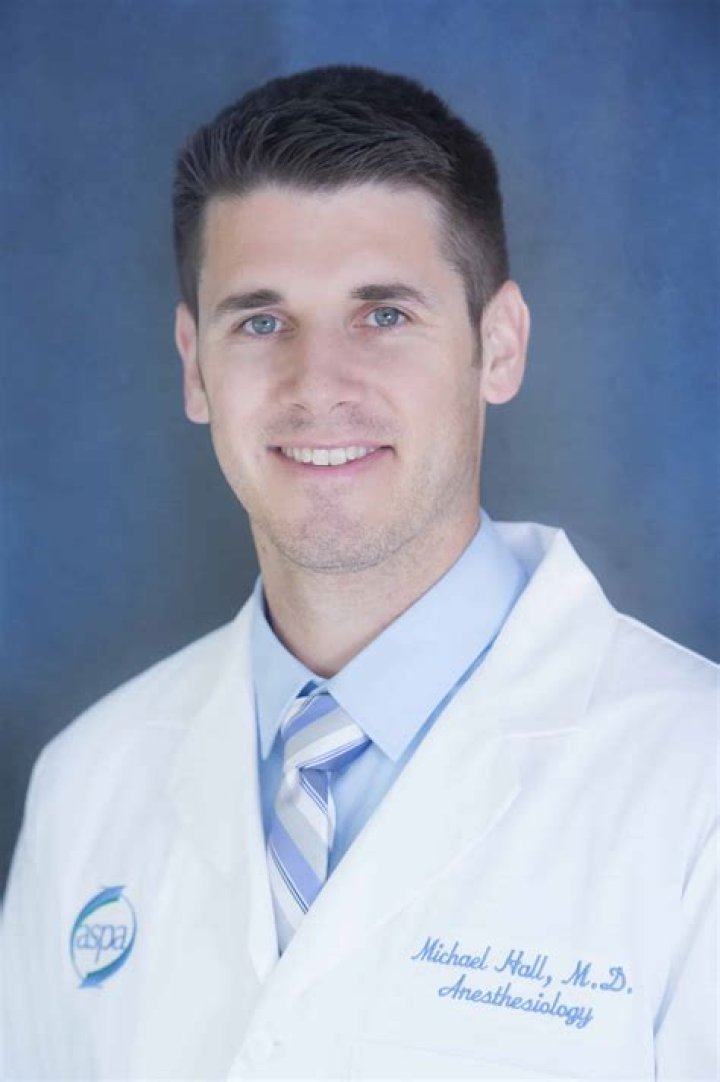 Dr. Michael Hall, MD – Cedar Rapids, IA