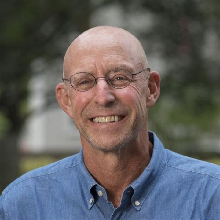 Michael Pollan Biography - Facts, Childhood, Family Life & Achievements