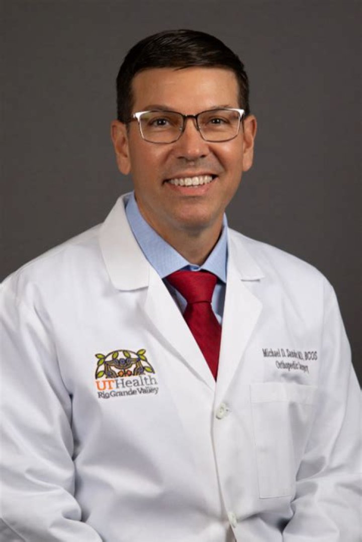 Dr. Michael Sanders, MD – Great Neck, NY