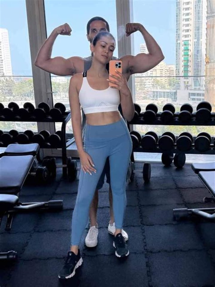 Mira Rajput In Workout Gear Shares Gym Selfie With Shahid Kapoor