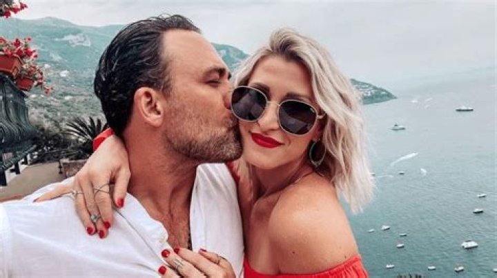 
Miranda Cooper Height, Weight, Net Worth, Age, Birthday, Wikipedia, Who, Nationality, Biography 