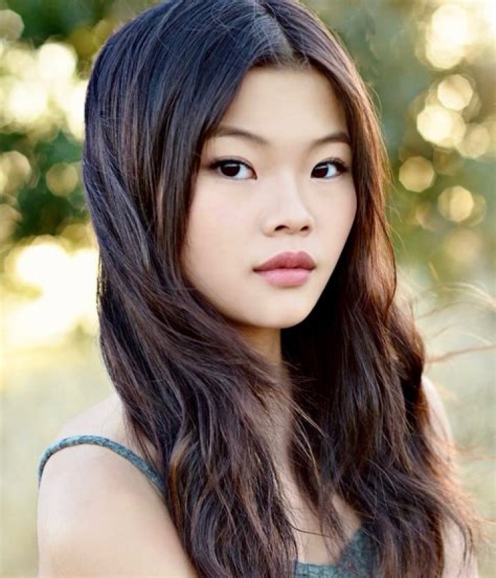 Miya Cech Wiki, Age, Height, Parents, Boyfriend, Net Worth & More