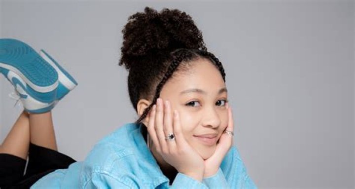 Naledi Murray Wiki, Age, Height, Parents & Education