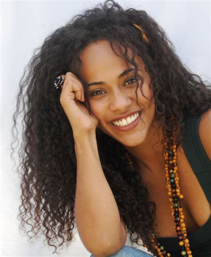 Naruna Costa Age, Net Worth, Height, Boyfriend, Wiki | Biography