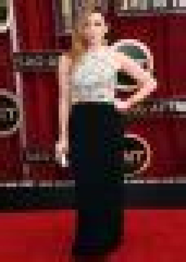 Natasha Lyonne Body Measurements Height Weight Bra Size Ethnicity Stats Facts