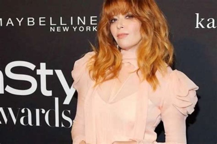 Natasha Lyonne Keeps Drawing Praise For That Peach Ruffled Rodarte Dress