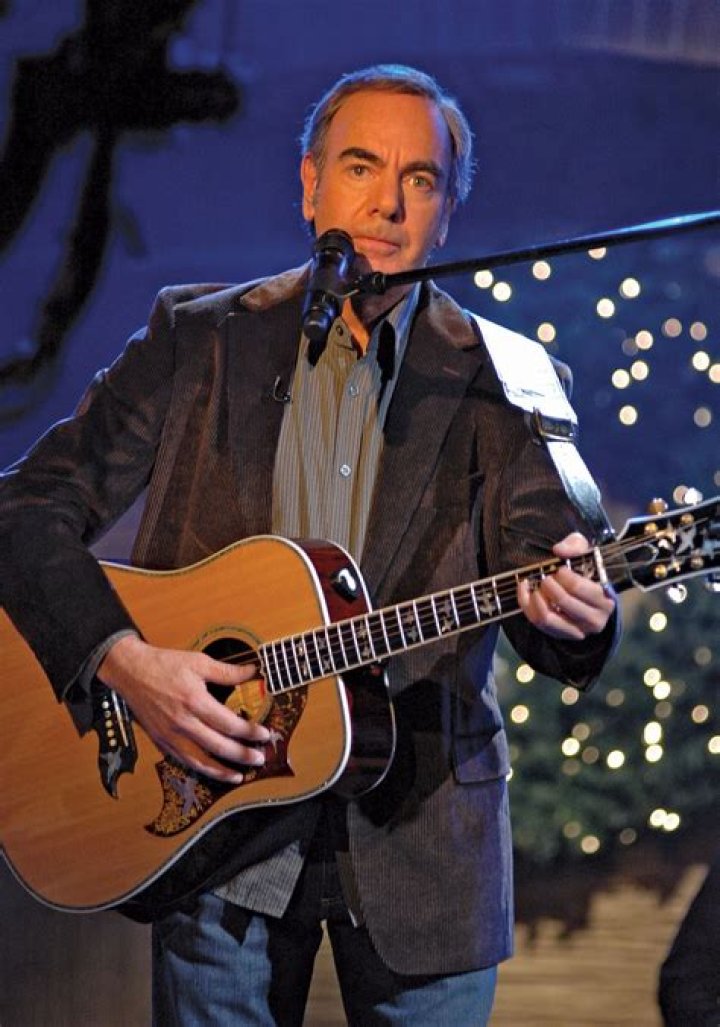 Neil Diamond Biography - Facts, Childhood, Family Life & Achievements
