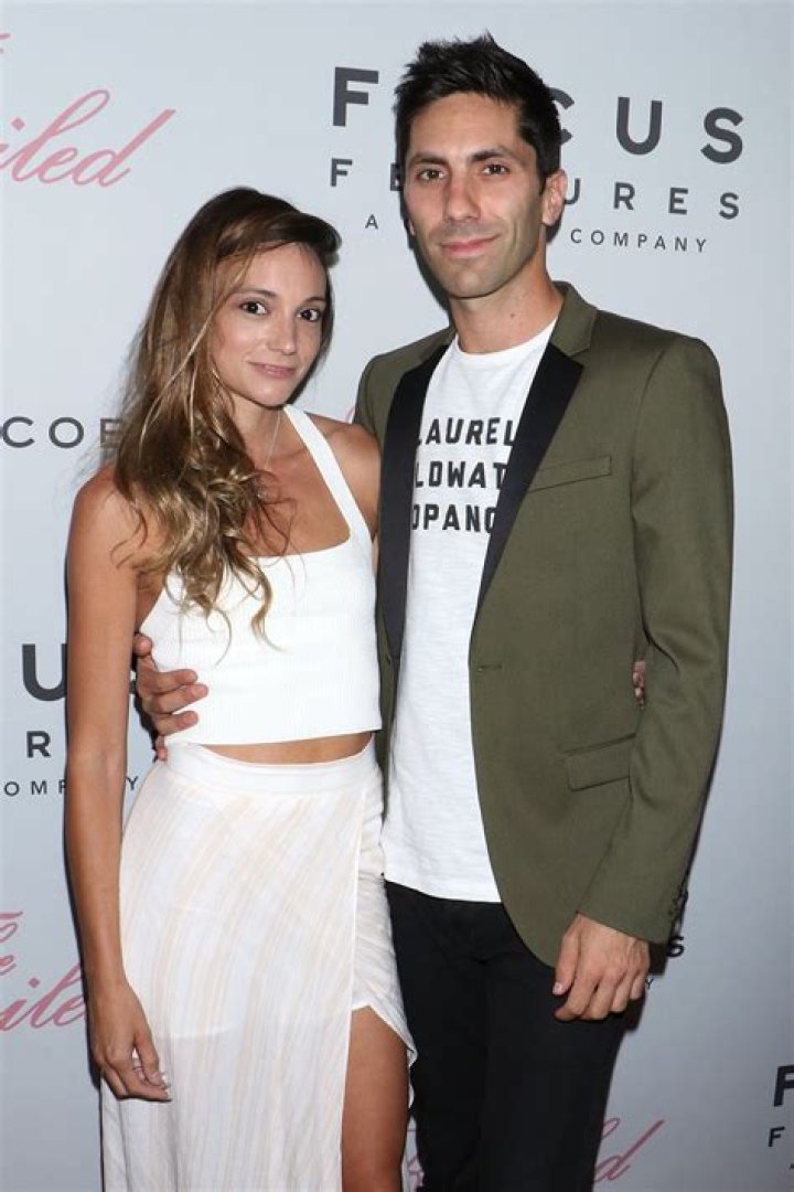 Nev Schulman Biography, Age, Wife, Net Worth, Height, Catfish, and Baby