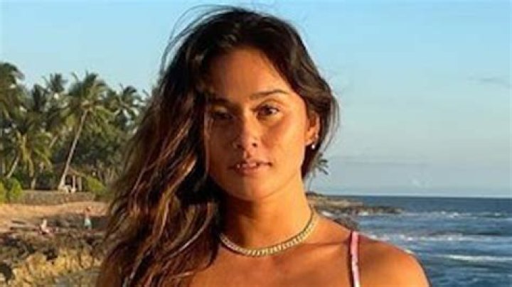 Alessa Holloway in Bathing Suit Loves "This Place" — Celebwell