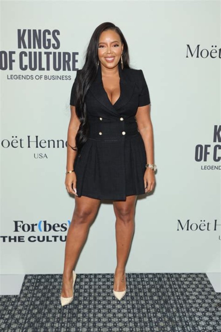 Angela Simmons in Bathing Suit Says “We Don’t Vacation” — Celebwell