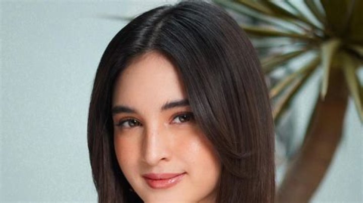 Coleen Garcia in Bathing Suit is "Fire" — Celebwell