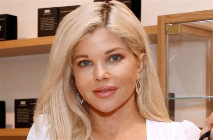 Donna D'Errico in Bathing Suit is Defiant Against Body Shamers — Celebwell