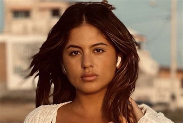 Evelin Villegas in Bathing Suit Says "Work Hard Play Hard" — Celebwell