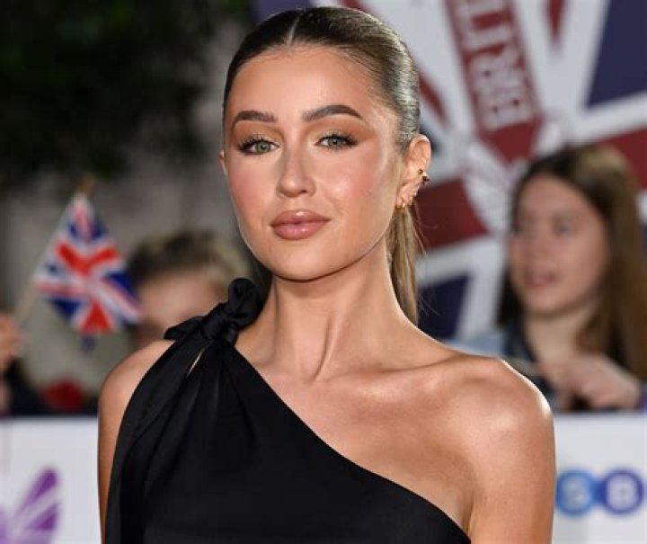 Georgia Steel in Bathing Suit Says "Mum Liked These Ones" — Celebwell