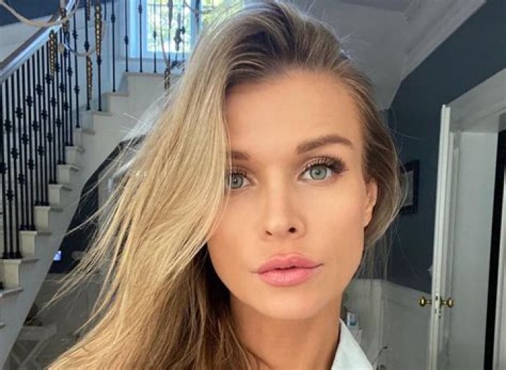Joanna Krupa in Bathing Suit Has "Perfect Day at the Beach" — Celebwell