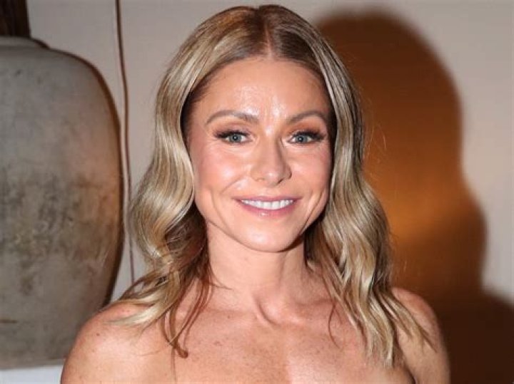 Kelly Ripa in Bathing Suit is in her "Lucky Wetsuit" — Celebwell