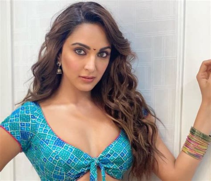 Kiara Advani Shares Swimsuit Photo for "Happy Birthday" — Celebwell