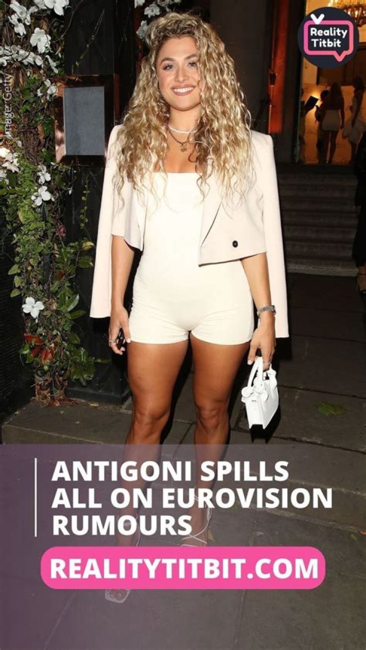 Love Island's Antigoni Buxton in Bathing Suit Enjoys "Summer in the City" — Celebwell