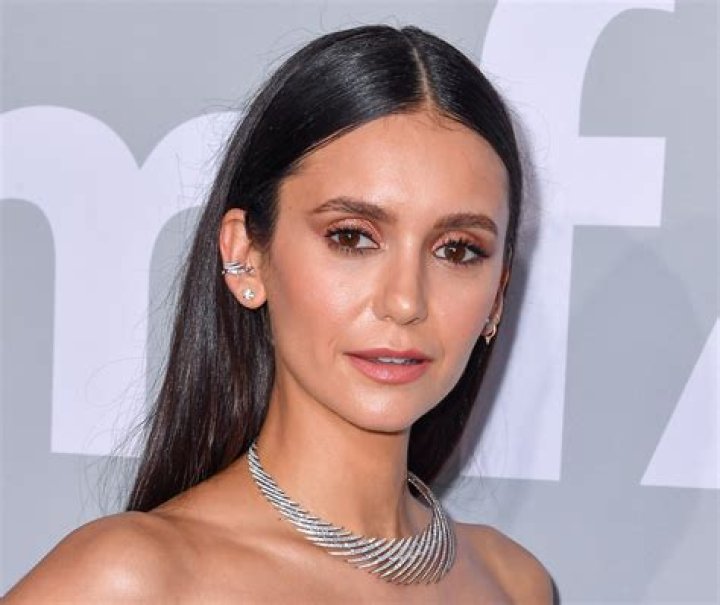 Nina Dobrev in Bathing Suit Shows "Before and After” — Celebwell