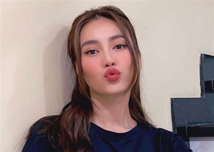 Ninh Dương Lan Ngọc in Bathing Suit is in the Maldives: "Paradise" — Celebwell