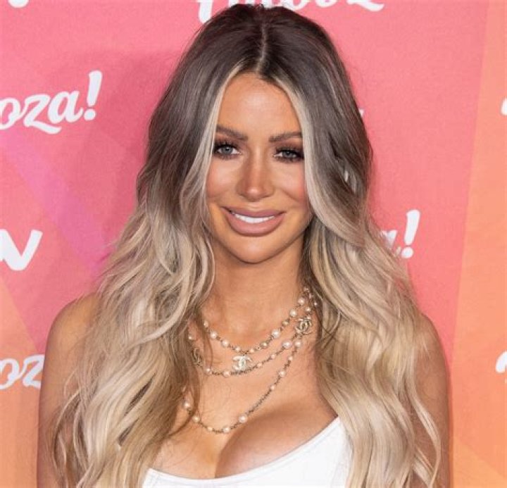 Olivia Attwood in Bathing Suit is Living Her "Best Life" — Celebwell