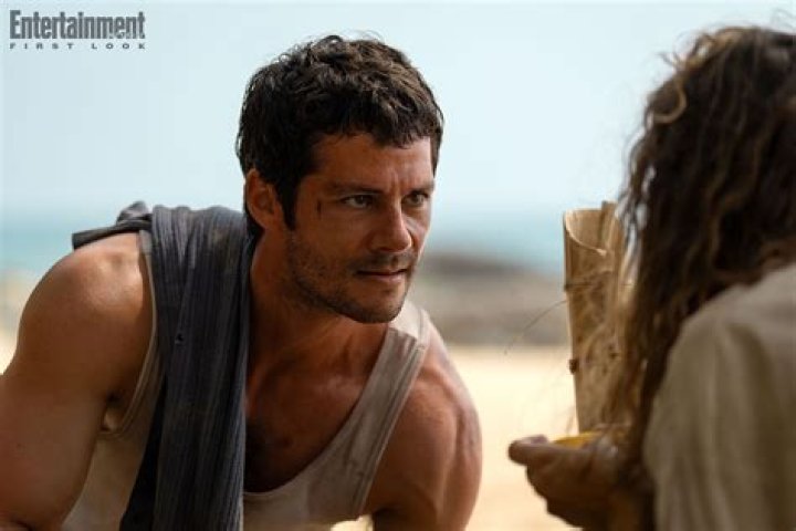 Olivia O’Brien in Bathing Suit is in a "New Era" — Celebwell