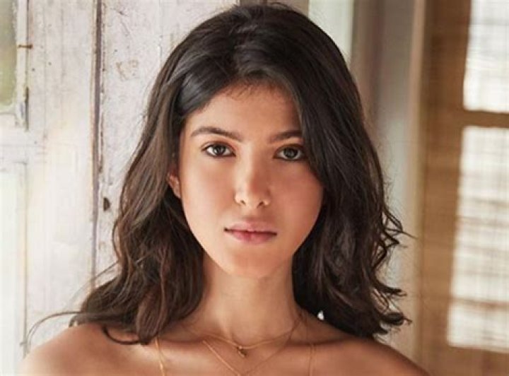 Shanaya Kapoor in Bathing Suit "Says Cheese" — Celebwell