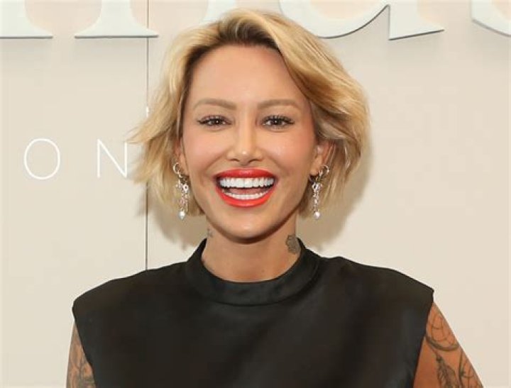 Tina Louise in Bathing Suit Visits "Club Mud" — Celebwell