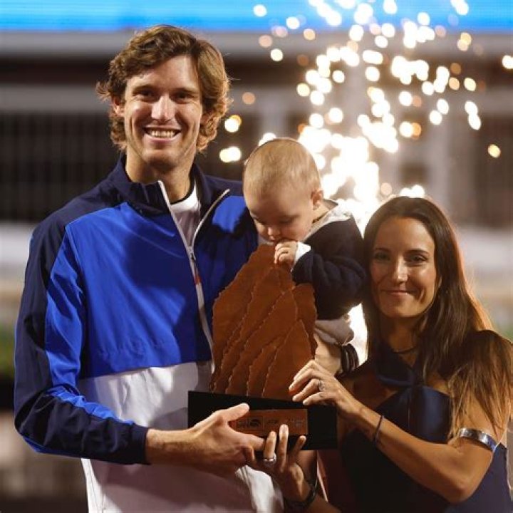 Nicolás Jarry wife: Is Nicolás Jarry married?