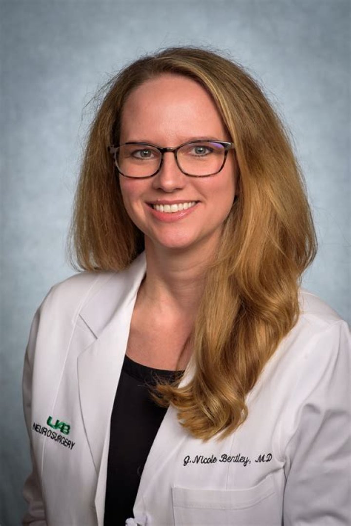 Dr. Nicole (Goodale) Bentley, MD – Waterloo, IA