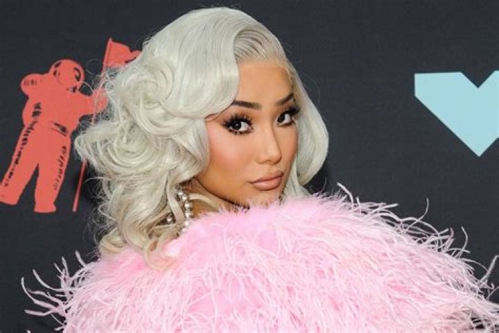 Nikita Dragun net worth; age, birthday, height, boyfriend