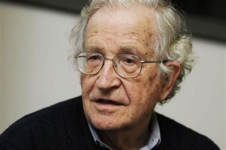 Noam Chomsky Biography - Facts, Childhood, Family Life & Achievements