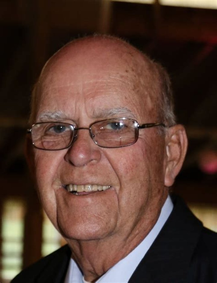 Obituary: David Mikrut Lake Geneva – Real Estate Agent Accident & Death Cause –