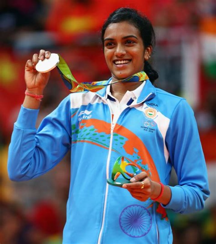 P. V. Sindhu Biography - Facts, Childhood, Family Life & Achievements
